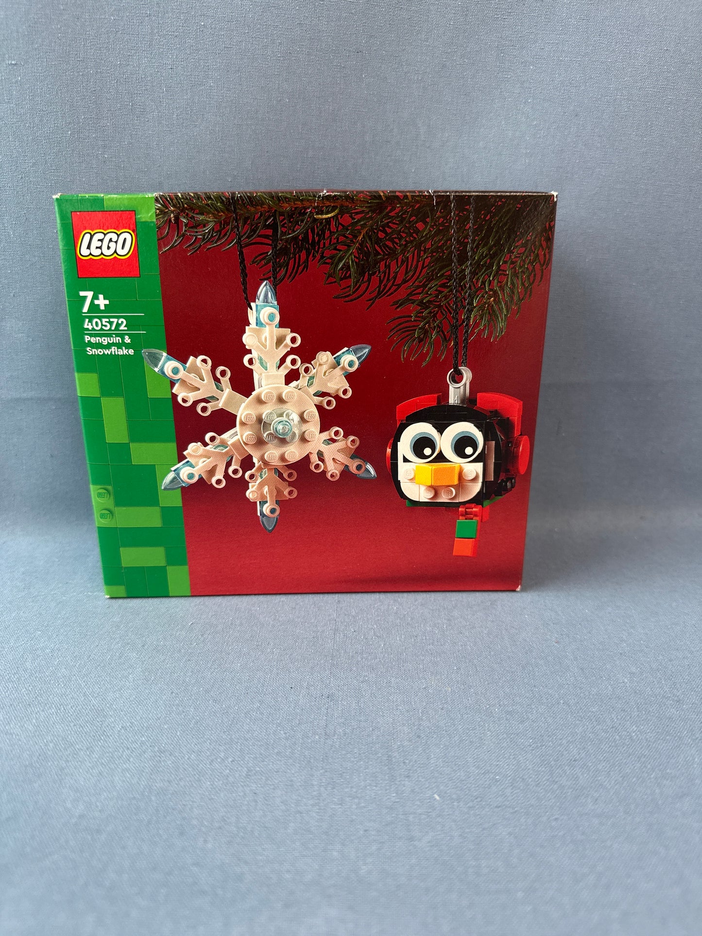 LEGO Exclusive. Penguin & Snowflake. 40572