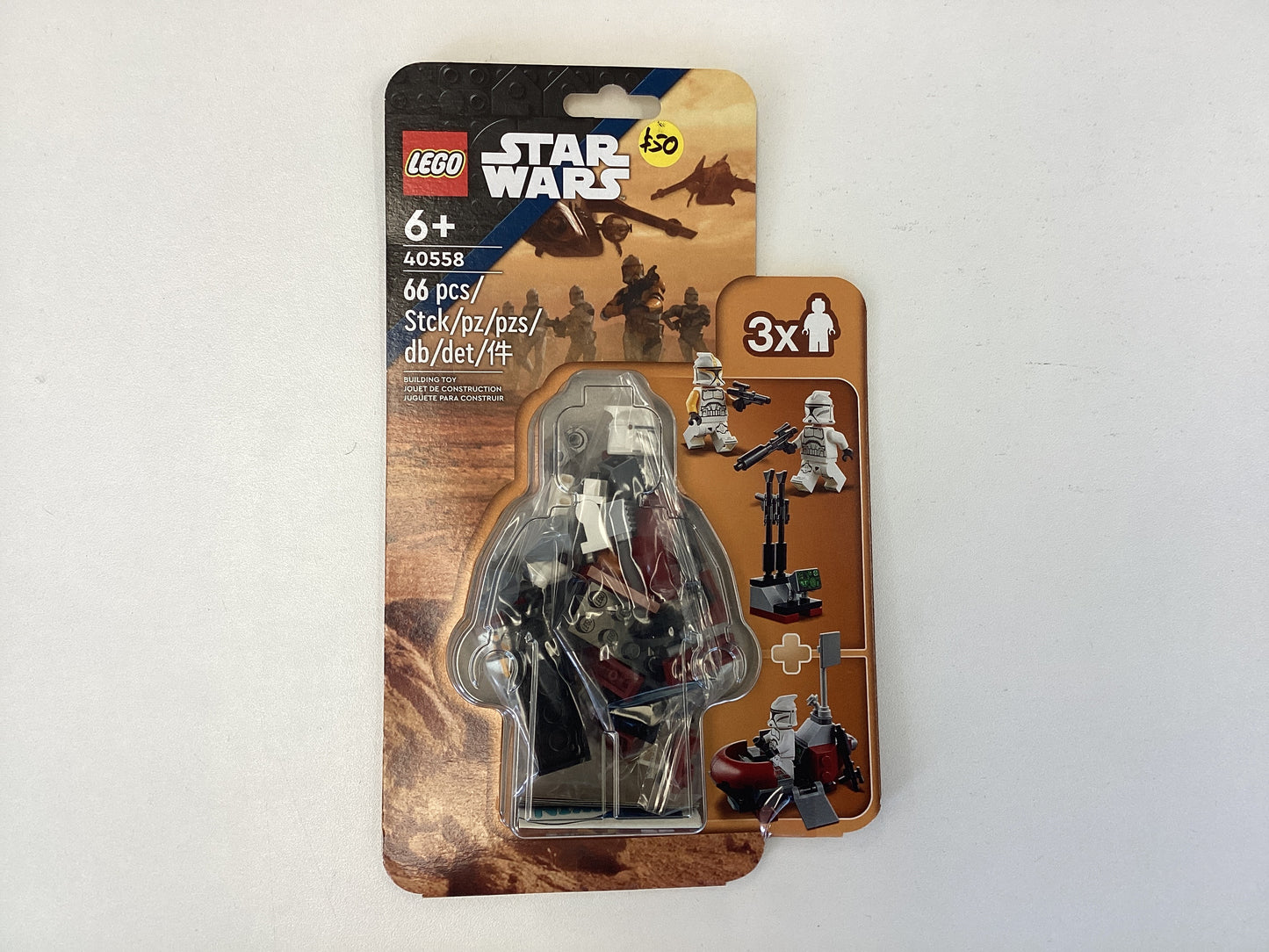 Clone Trooper Command Station blister pack. 40558. New