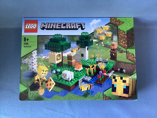 LEGO. Minecraft. The Bee Farm. 21165. Used.