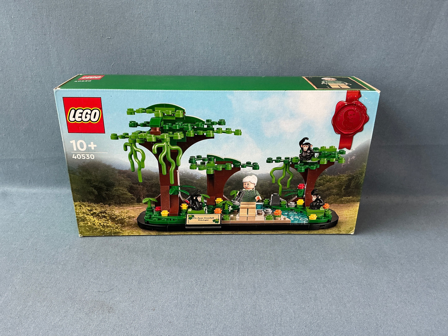 LEGO Exclusive. Jane Goodall Tribute. 40530
