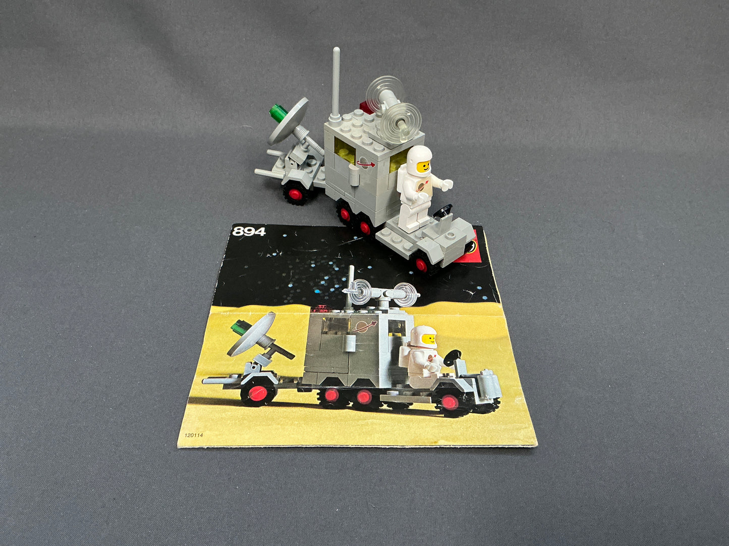 LEGO Classic Space. Mobile Ground Tracking Station. 894. (Used)