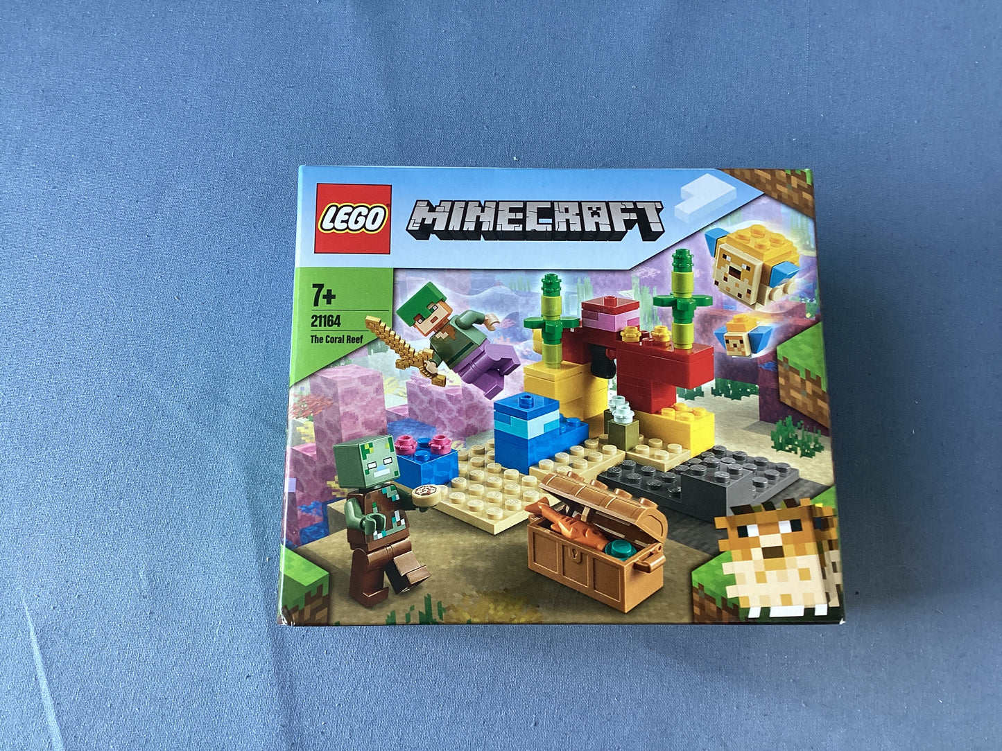 LEGO Minecraft. The Coral Reef. 21164.