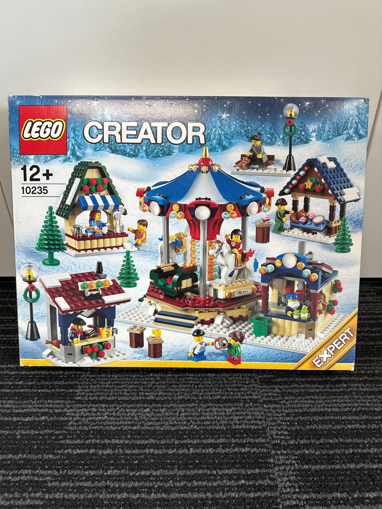 Winter Village Market. New. 10235