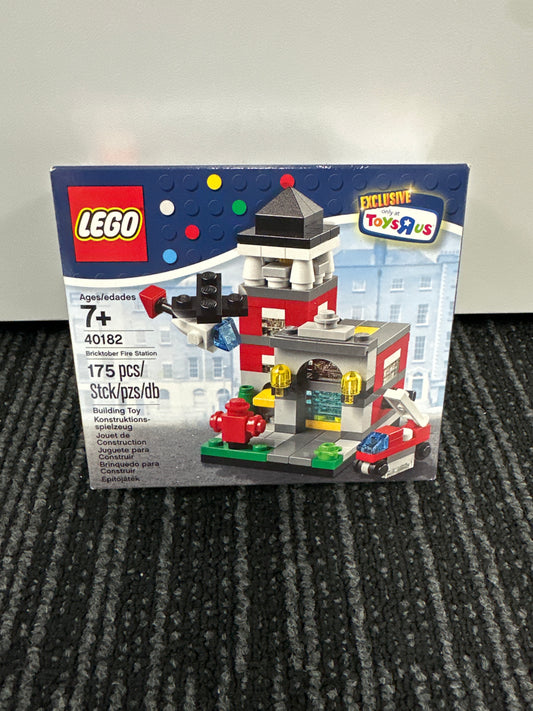 LEGO exclusive. Bricktober Fire Station. 40182. New