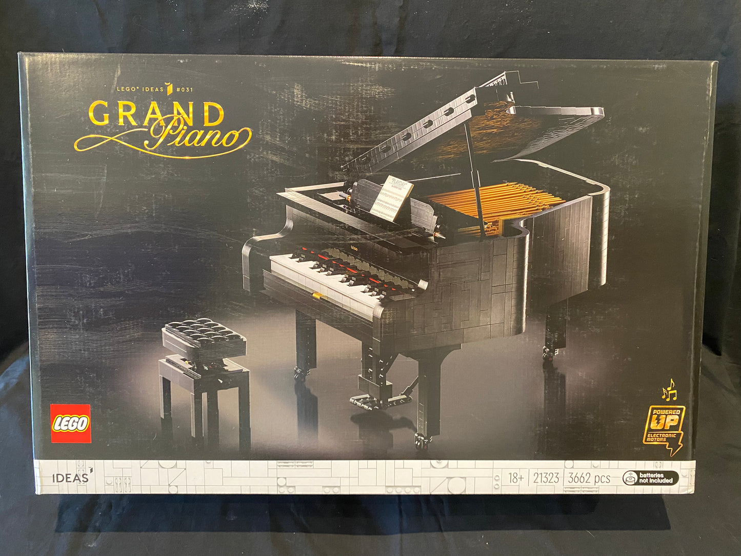 Grand Piano. 21323. New