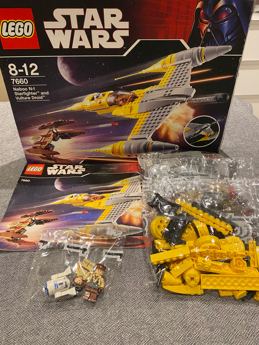 Naboo Starfighter & Vulture Droid. 7660. Used