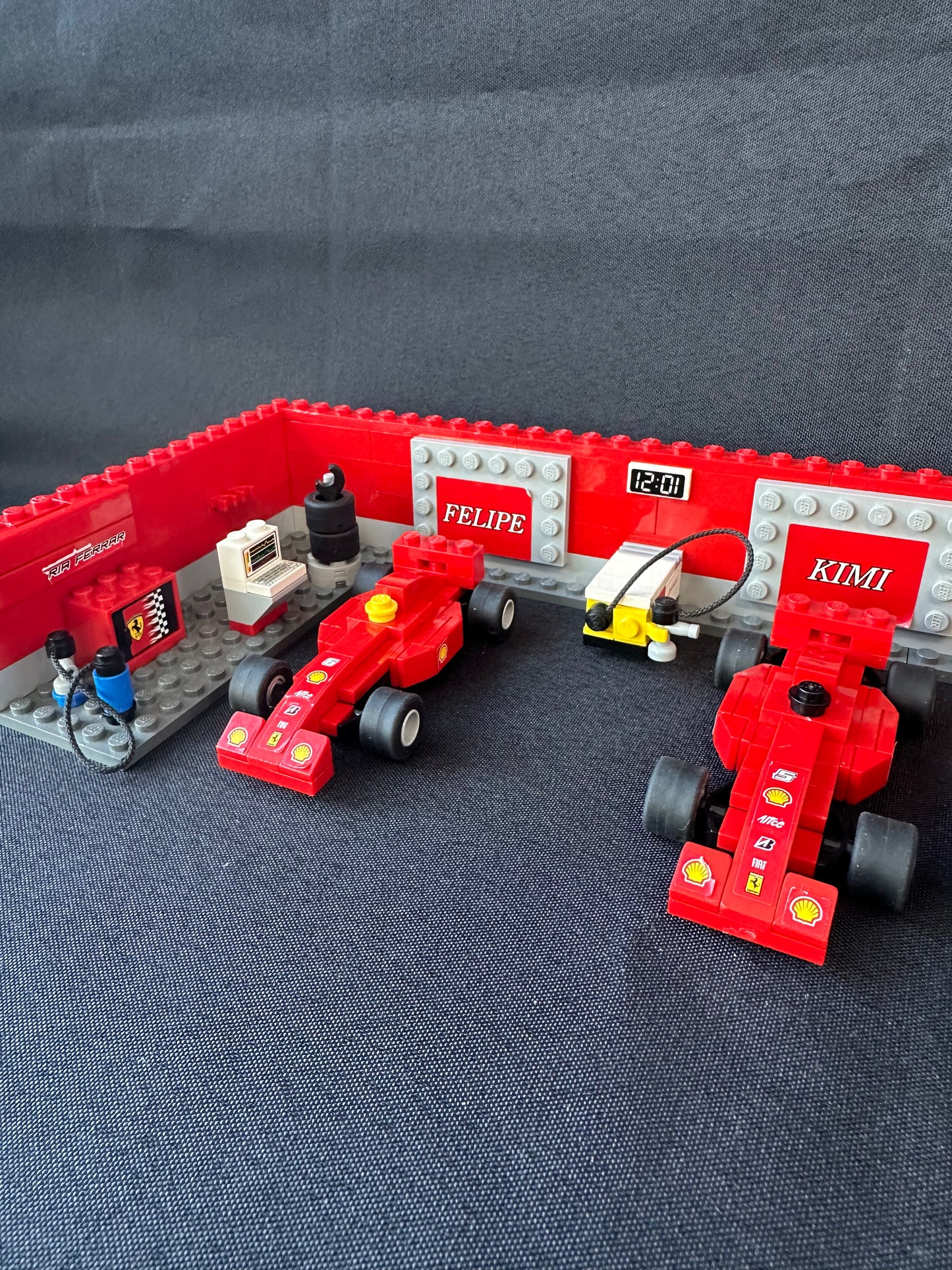LEGO Racers. Ferrari F1 Pit. 8155. Used