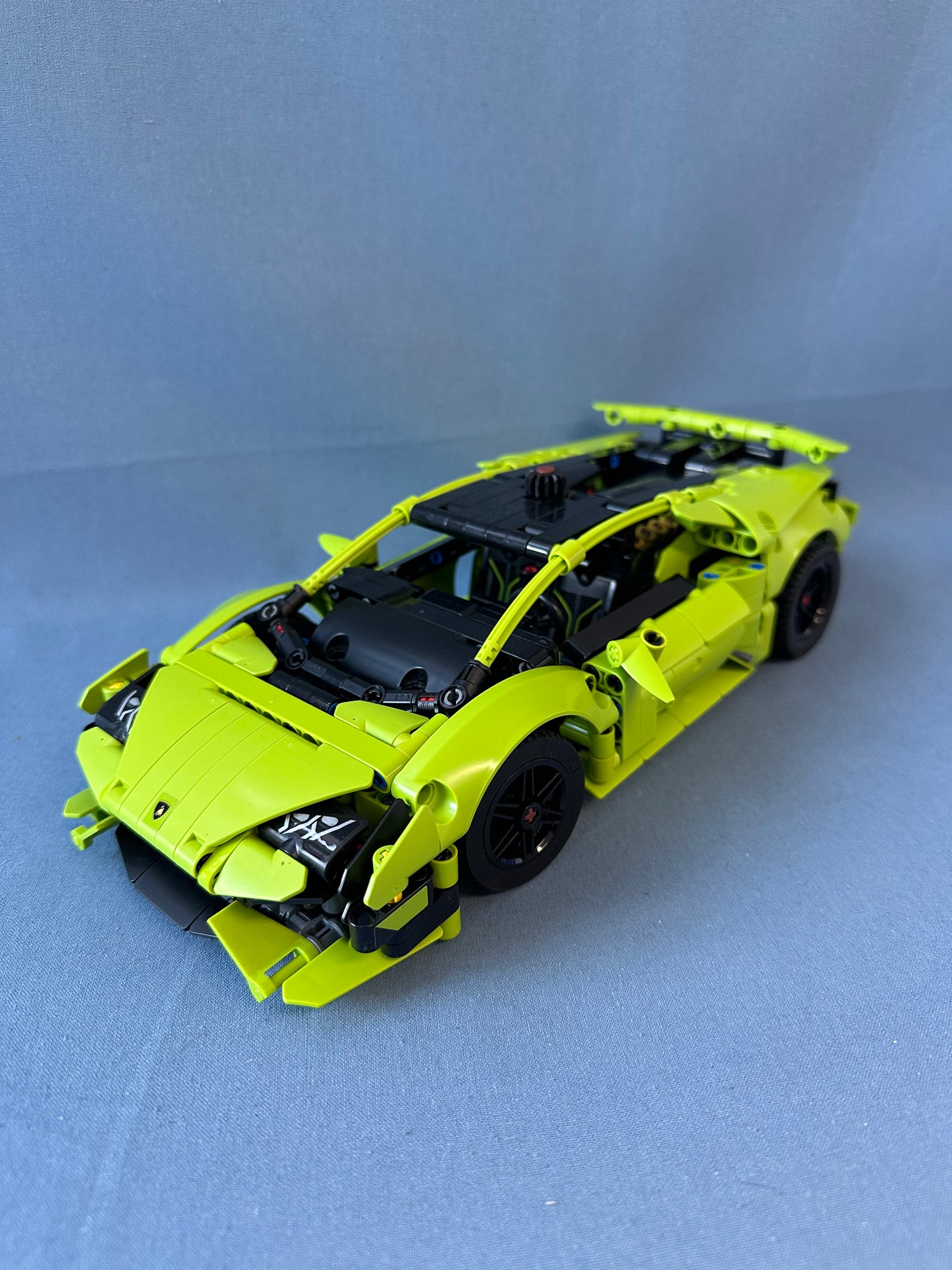 LEGO Technic. Lamborghini Huracan Tecnica. 42161. (used)